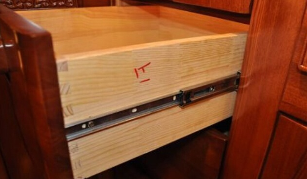 金屬導(dǎo)軌.png 金屬導(dǎo)軌.png